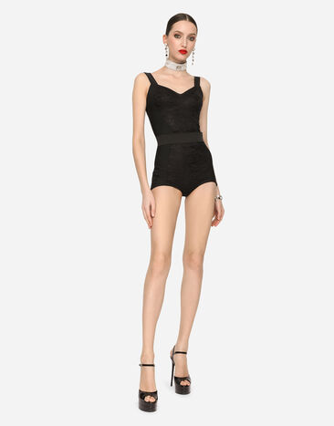 Dolce & Gabbana شورت مجسم بخصر عال من جاكار وساتان أسود FTAG1TGDCLQ