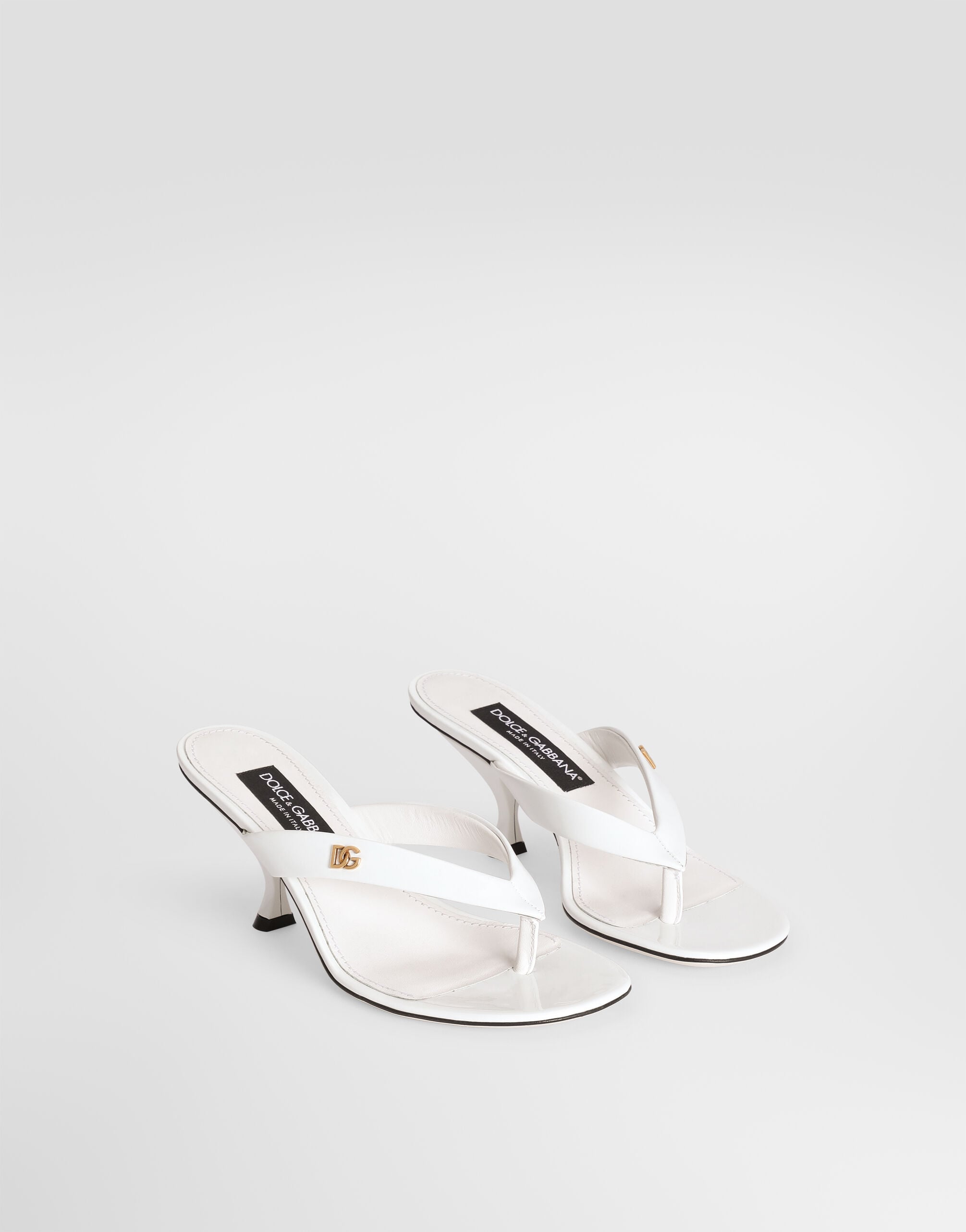 ドルチェ＆ガッバーナ レザー トングサンダル ホワイト トリコローレ 美品 Whiteのウィメンズ パテント レザー トング サンダル | Dolce&Gabbana®
