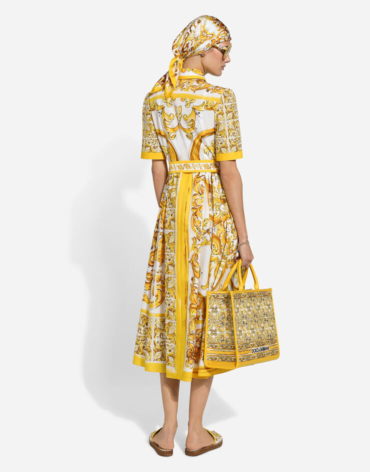 Dolce & Gabbana Midi-Hemdblusenkleid mit Gürtel aus Baumwollpopeline Majolika-Print Drucken F6JFNTFI5JK