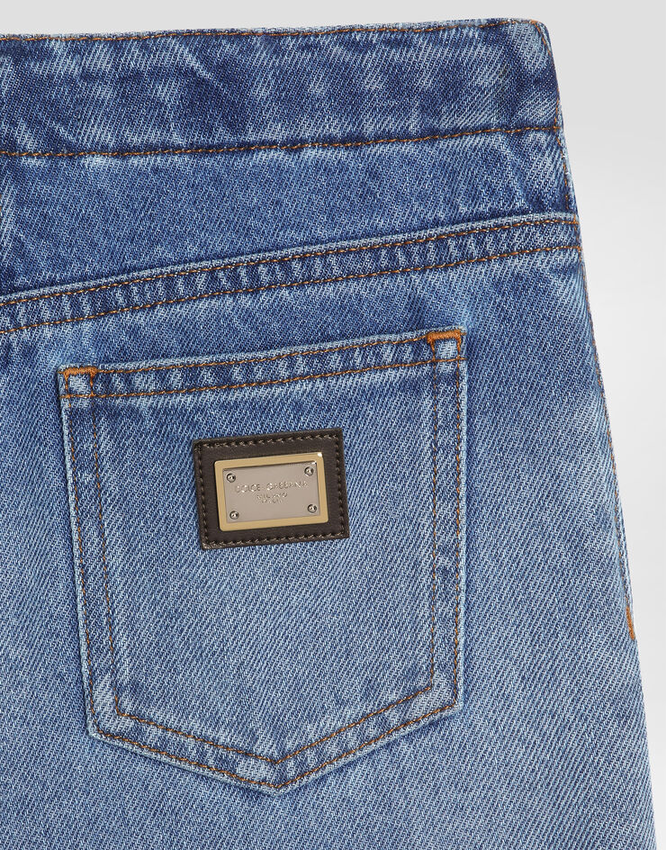 Dolce & Gabbana سروال دنيم بـ 5 جيوب وبطاقة شعار متعدد الألوان L52F93LDD32