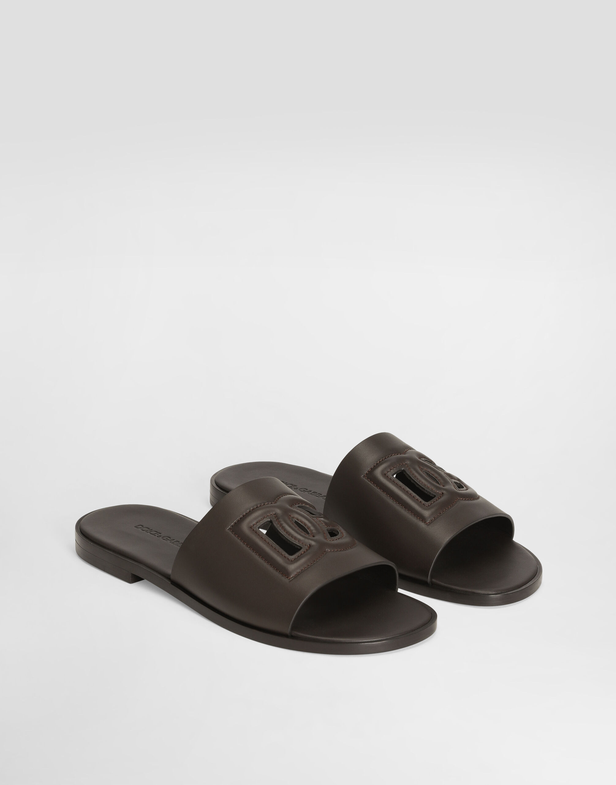 ブラウンのメンズ Calfskin sliders | Dolce&Gabbana®