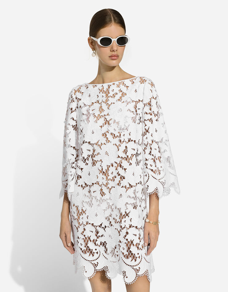 Dolce & Gabbana Fließendes kurzes Kleid aus Baumwolle mit Ausschnittstickerei Weiss F6JKRZFG6AD