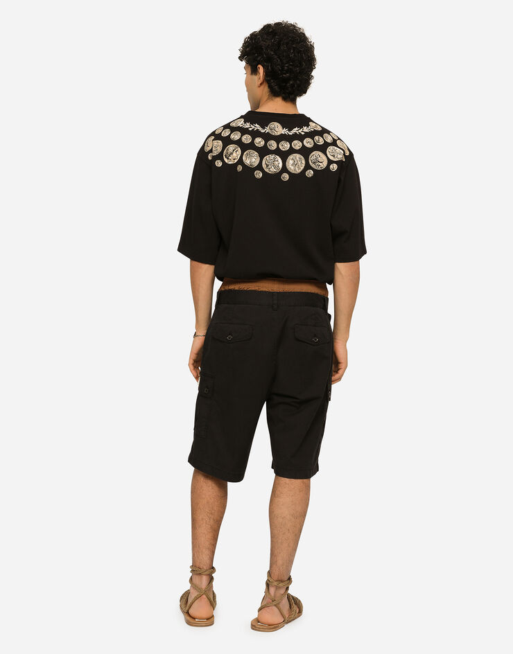 Dolce&Gabbana Stretch cotton cargo pants with brand plate Schwarz GV5IHTFUFJR