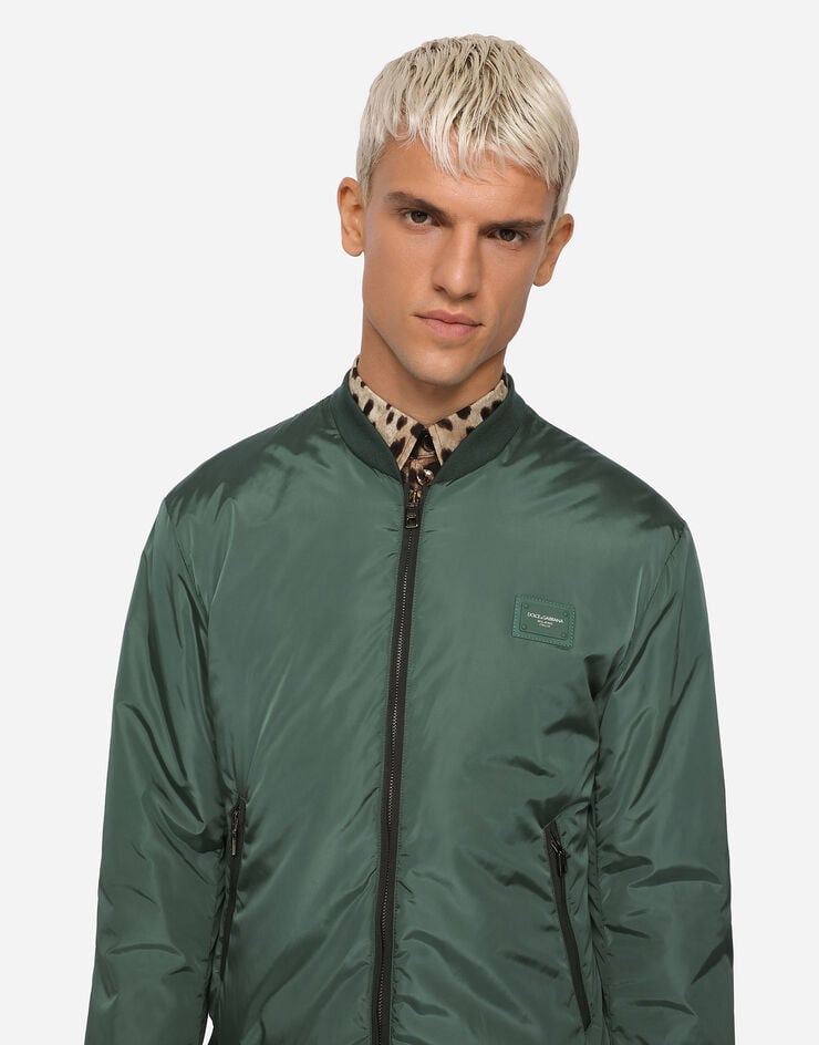 Dolce & Gabbana Куртка из нейлона с фирменной пластинкой зеленый G9OW1TFUMQG