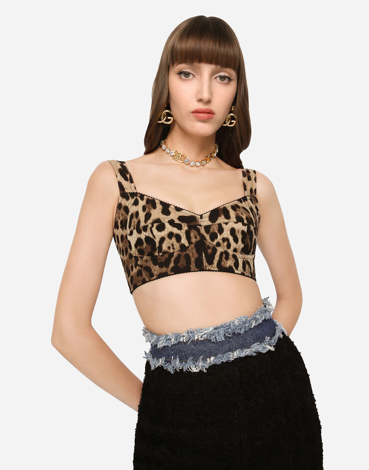 Dolce & Gabbana Kurzes bustier-top aus charmeuse leoprint Mehrfarbig F7Y28TFSADD