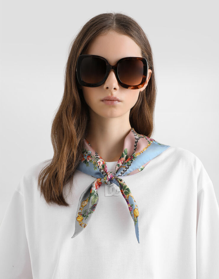 Dolce & Gabbana T-shirt en jersey avec foulard et broderie DG Dolce & Gabbana T-shirt en jersey avec foulard et broderie DG White F8W32ZGDDPD