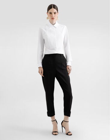 Dolce & Gabbana Smokingbluse aus Stretch-Popeline Weiss F5K50TFUEEE