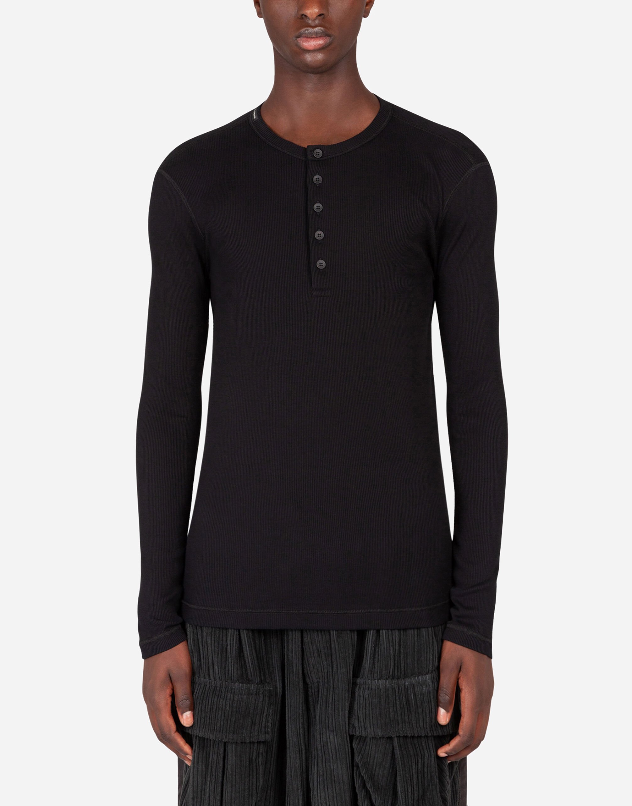 ブラックのメンズ ヘンリーネックTシャツ ロングスリーブ リブ