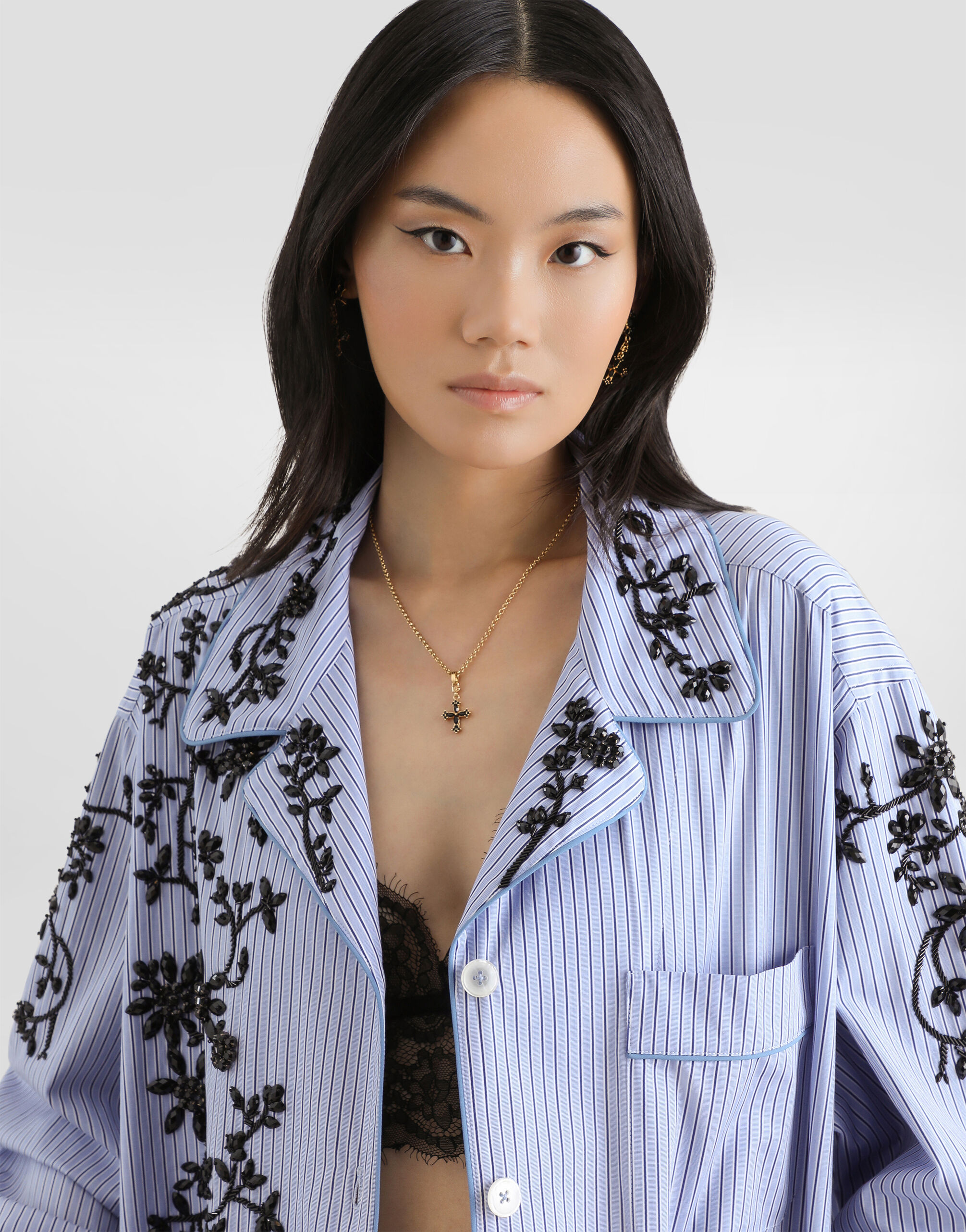 Cotton vanity shirt with flowers embroidery in Multicolor for