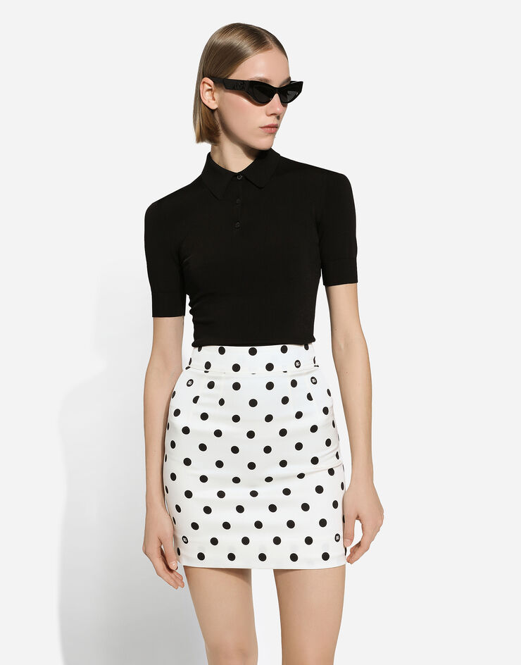 Dolce & Gabbana Short charmeuse skirt with polka-dot print Print F4CWATFSA62