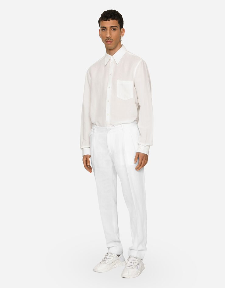 Dolce&Gabbana قميص من مزيج كتان بقصة مارتيني وتطريز DG أبيض G5IY3ZHUMG4