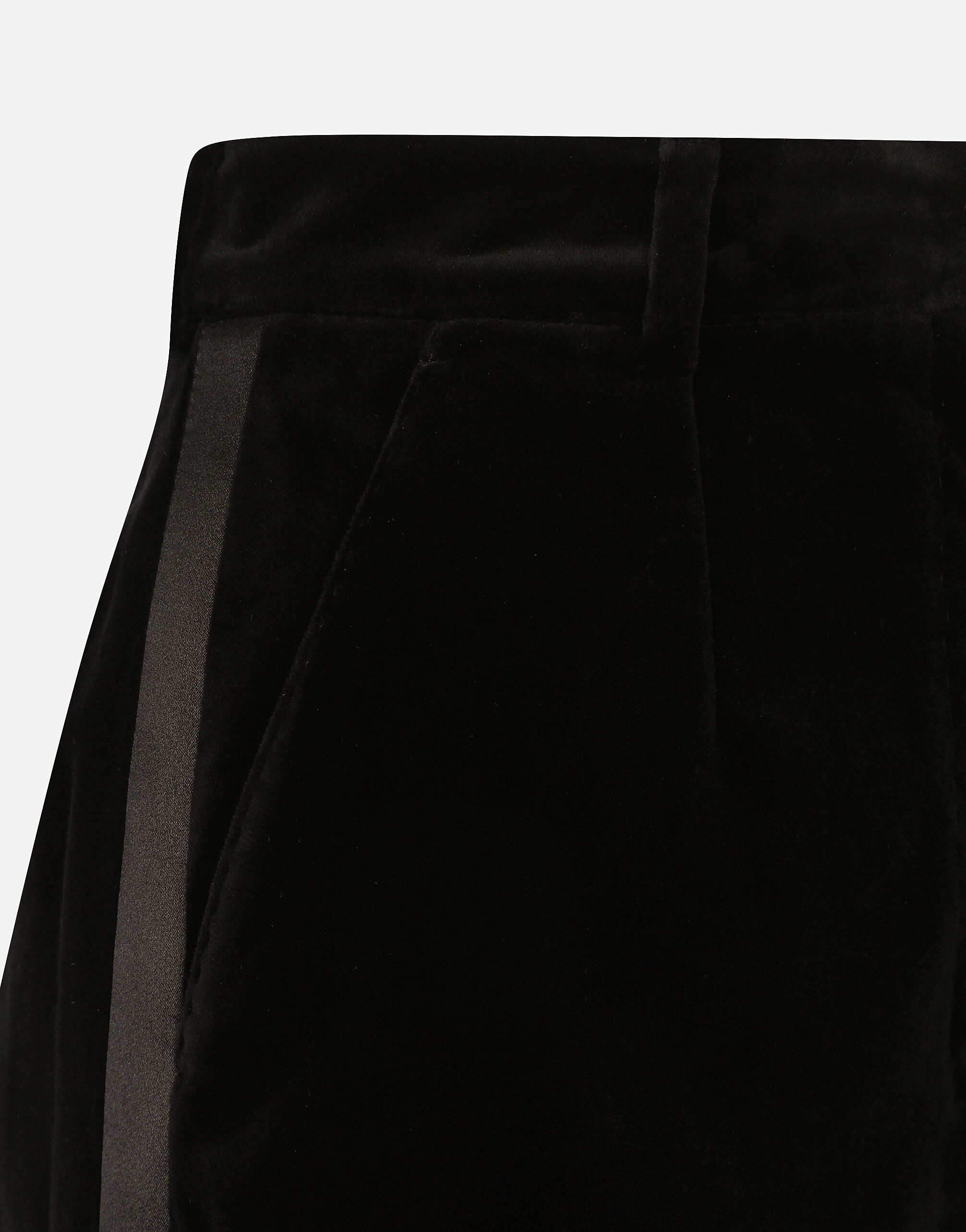 【関税＆送料込み】Dolce & Gabbana Satin Culottes Satin and lace calf-length slip dress in Black for Women