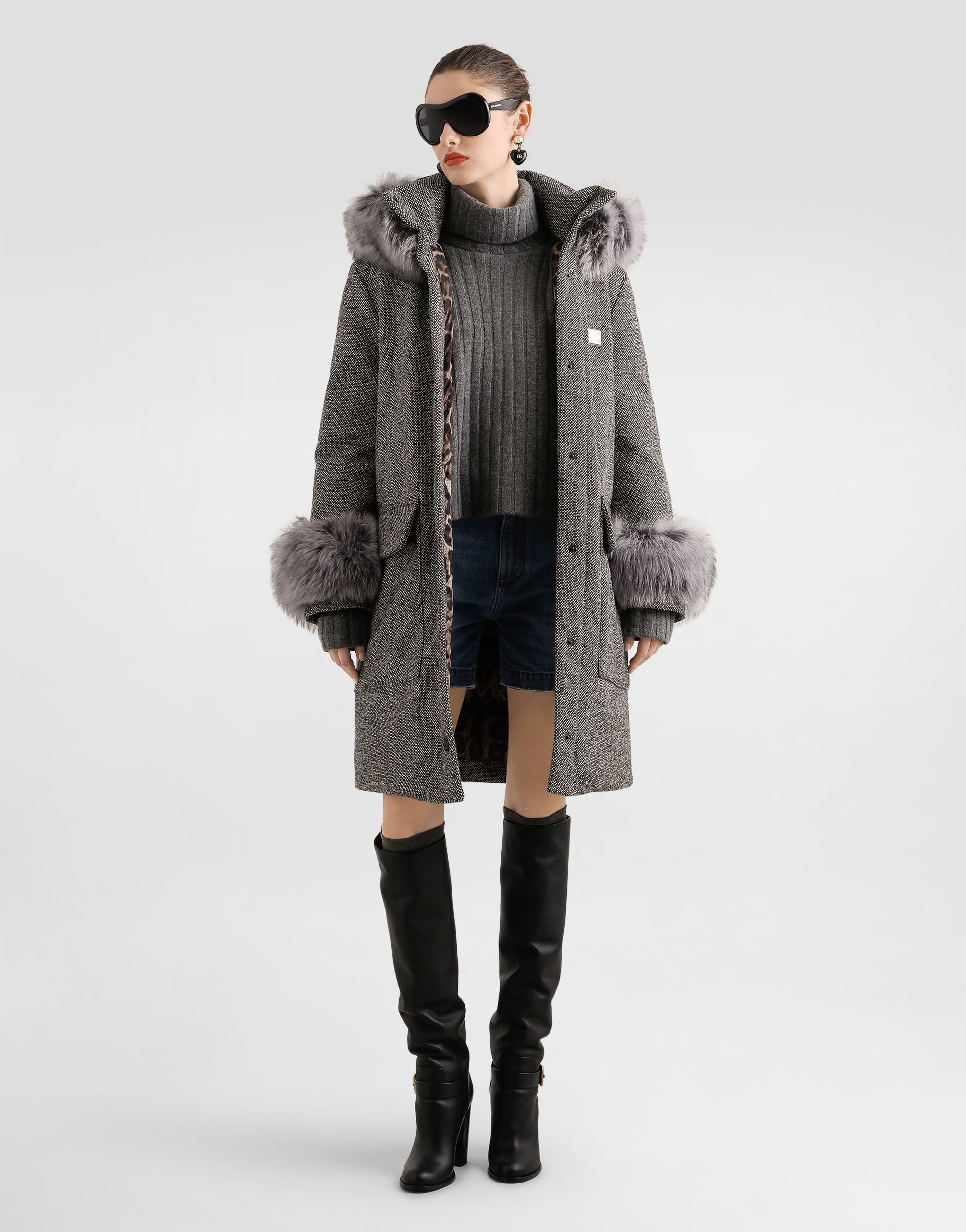 【超美品‼️】Dolce & Gabbana ウールカシミヤ バラクラバ Cashmere turtleneck pullover in Grey for Women | Dolce&Gabbana® US
