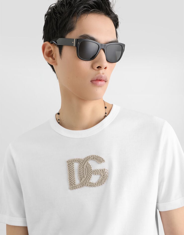 Dolce & Gabbana Cotton t-shirt with patch White G8PV1ZG7Q1Y