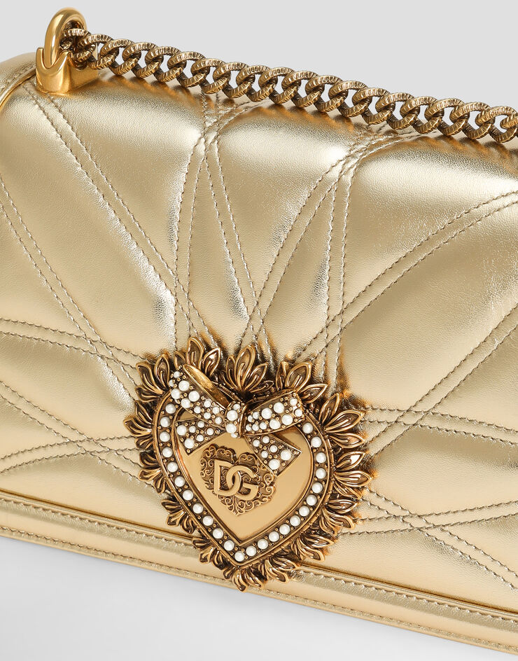 Dolce & Gabbana Mittelgroße Tasche Devotion aus Matelassé-Nappaleder Gold BB7158AD776