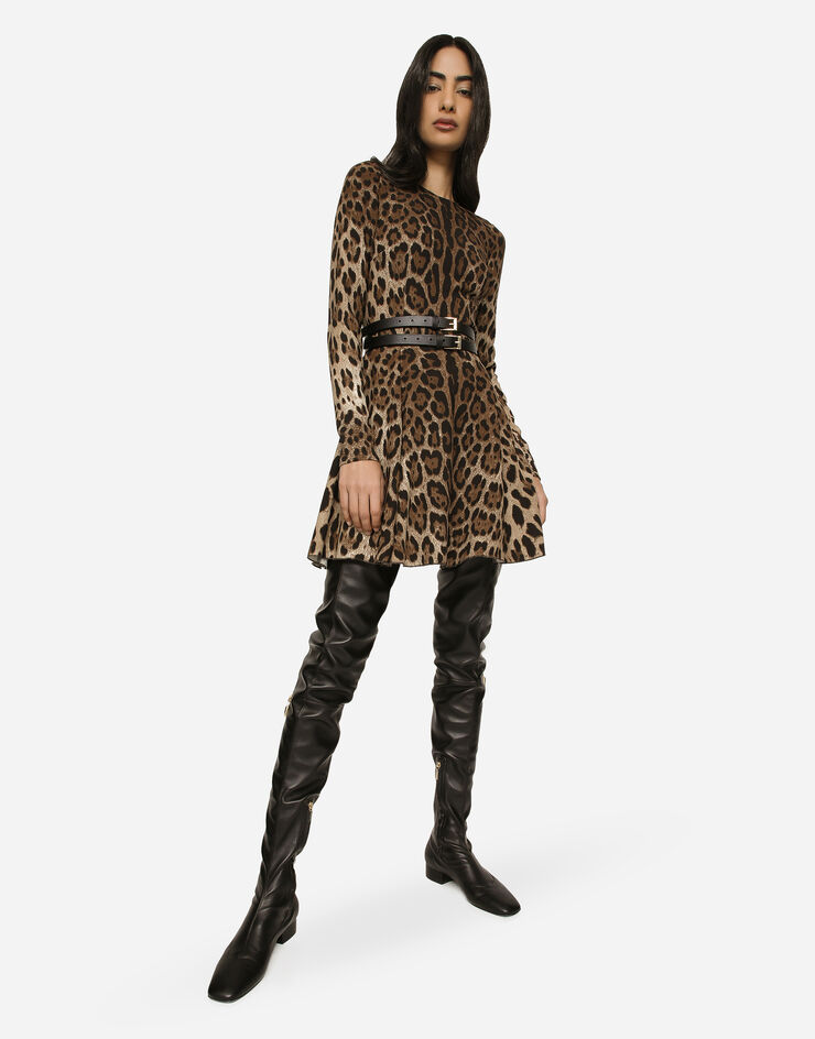 Dolce&Gabbana Kurzes Kleid aus Cady Leoprint Animal-Print F6CPYTFSRKI