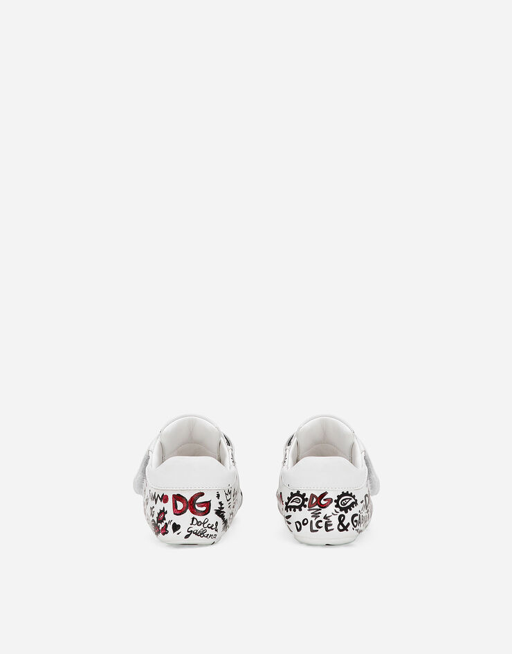 Dolce & Gabbana سنيكرز برقبة منخفضة من جلد خروف بطبعة غرافيتي متعدد الألوان DK0117AC514