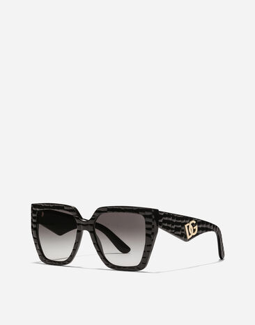Dolce & Gabbana نظارة DG شمسية متقاطعة ملمس جوز هند أسود VG4438VP88G