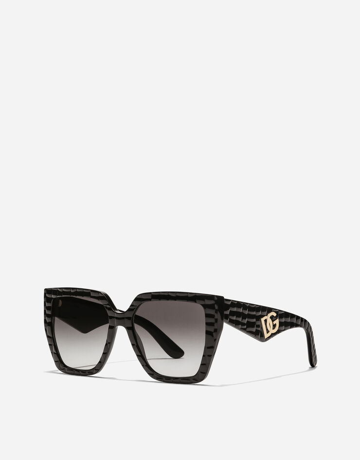 Dolce & Gabbana نظارة DG شمسية متقاطعة ملمس جوز هند أسود VG4438VP88G