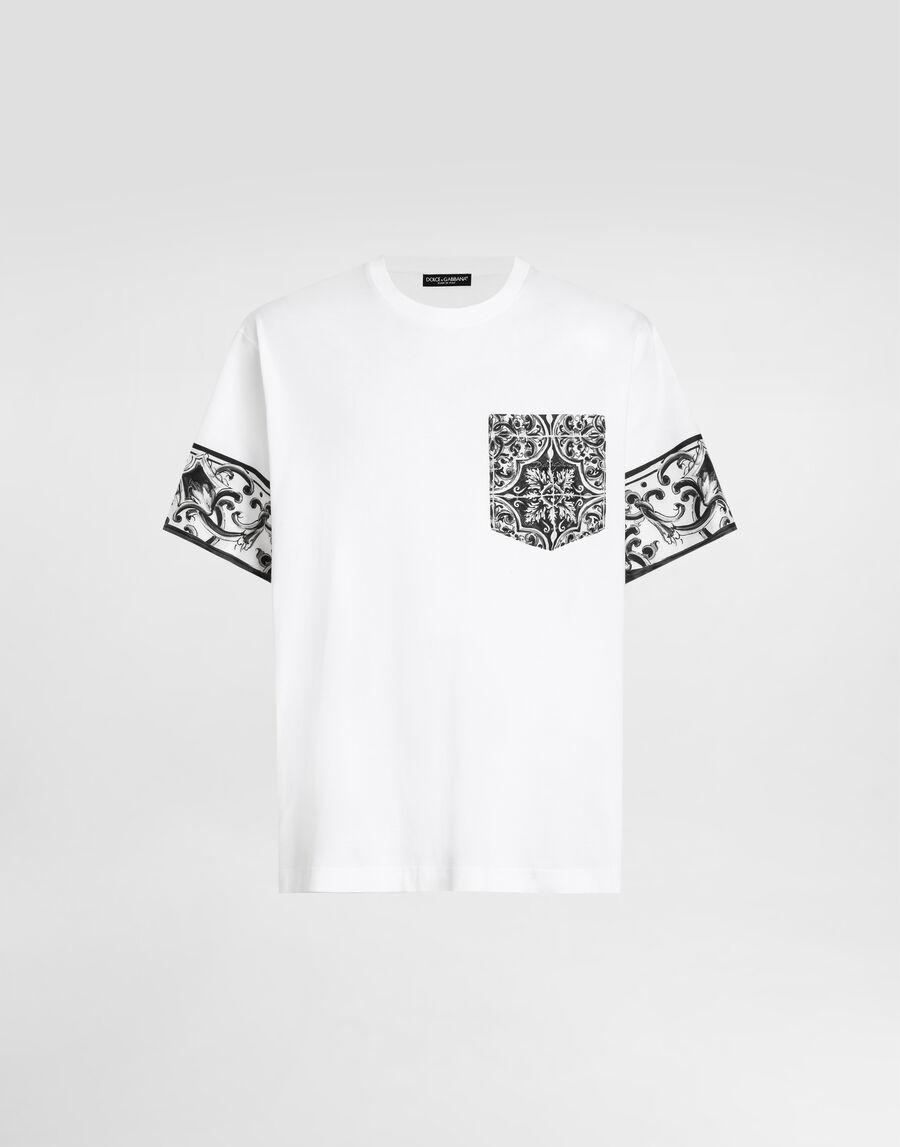 Short-sleeved t-shirt with majolica print