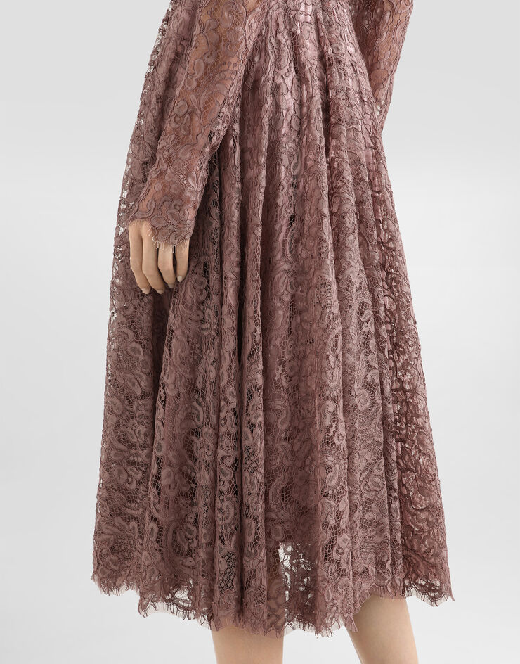 Dolce & Gabbana Kleid aus Spitze Lilac F6TJOTILMDR