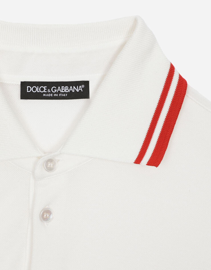 Dolce & Gabbana Poloshirt aus Baumwollpikee mit Wappenpatch Weiss G8OS1ZFU7EN