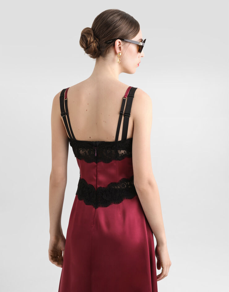 Dolce & Gabbana Slip Dress aus Seidensatin mit Spitzenkanten Burgunderrot F6TKDTFU1AU