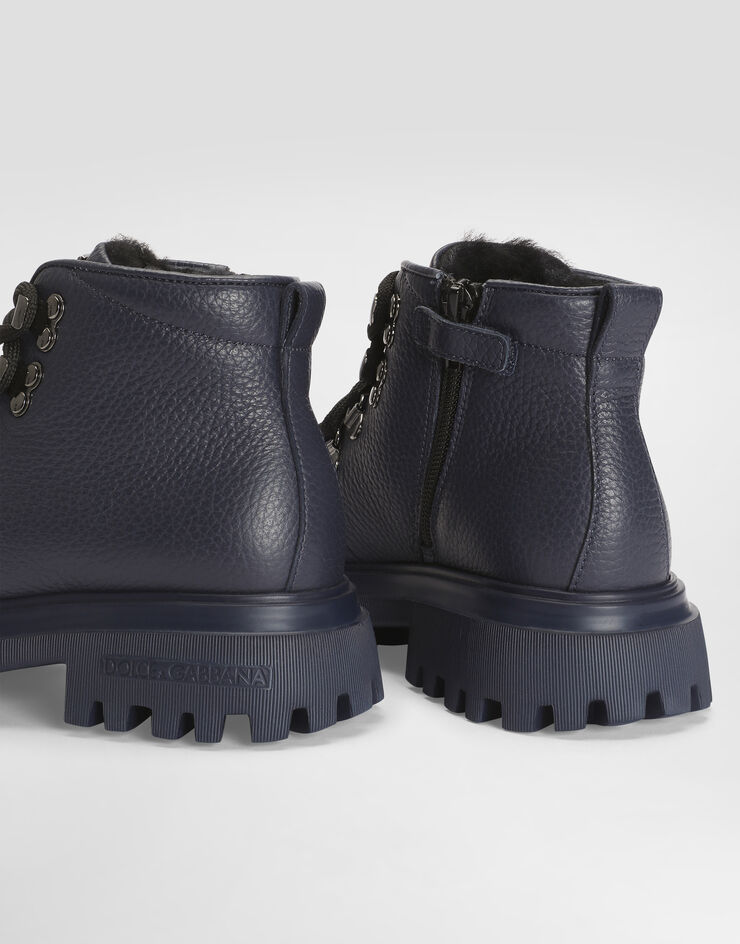 Dolce & Gabbana Calfskin boots Dolce & Gabbana Calfskin boots DA5362A0722