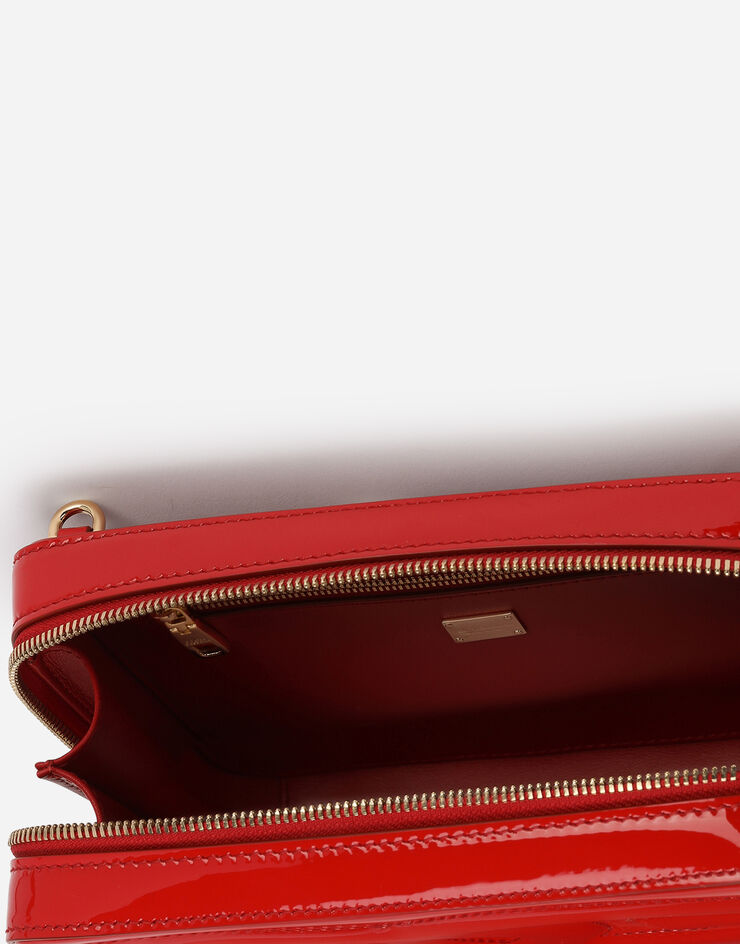 Dolce&Gabbana Камера-бэг DG Logo Bag среднего размера из лакированной кожи красный BB7290A1471