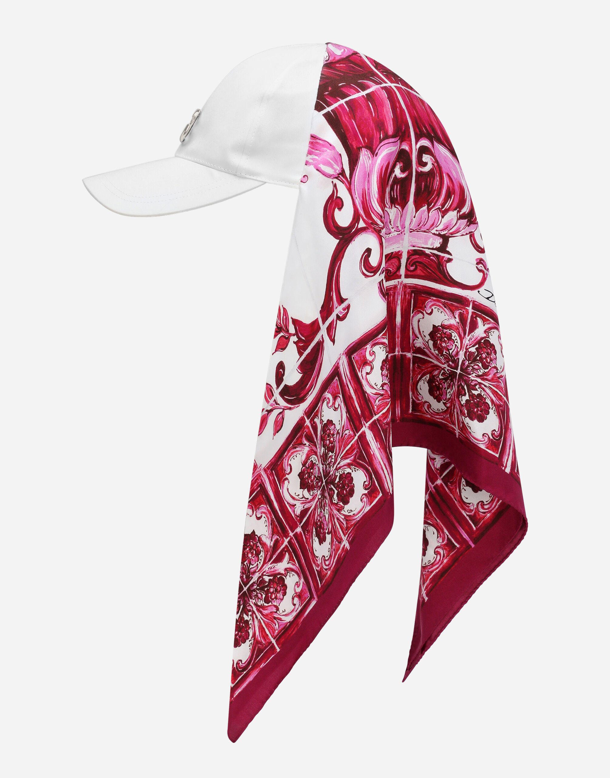 Baseball cap with Majolica-print scarf