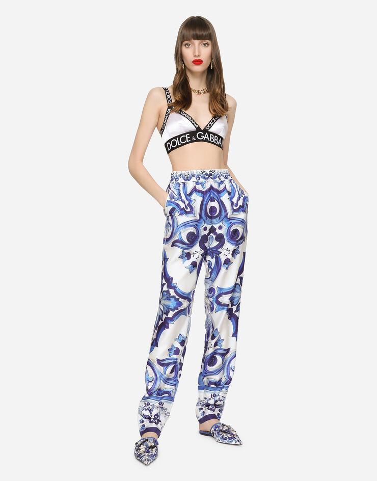 Dolce & Gabbana Pantalon en sergé de soie à imprimé majoliques Multicolore FTCIDTHI1BE