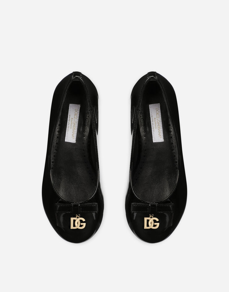 Dolce & Gabbana Ballerines en cuir verni à logo DG en métal Noir D11141A1328