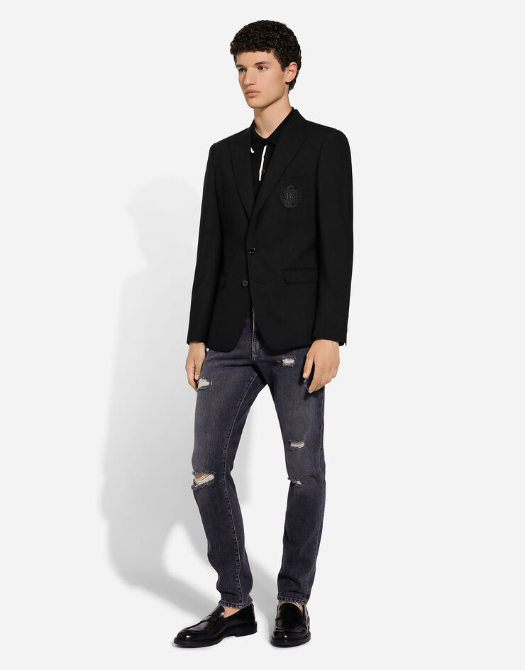 Dolce & Gabbana جاكيت صوف بقصة تاورمينا وصف أزرار مفرد ورقعة DG أسود G2NW0ZFU28E