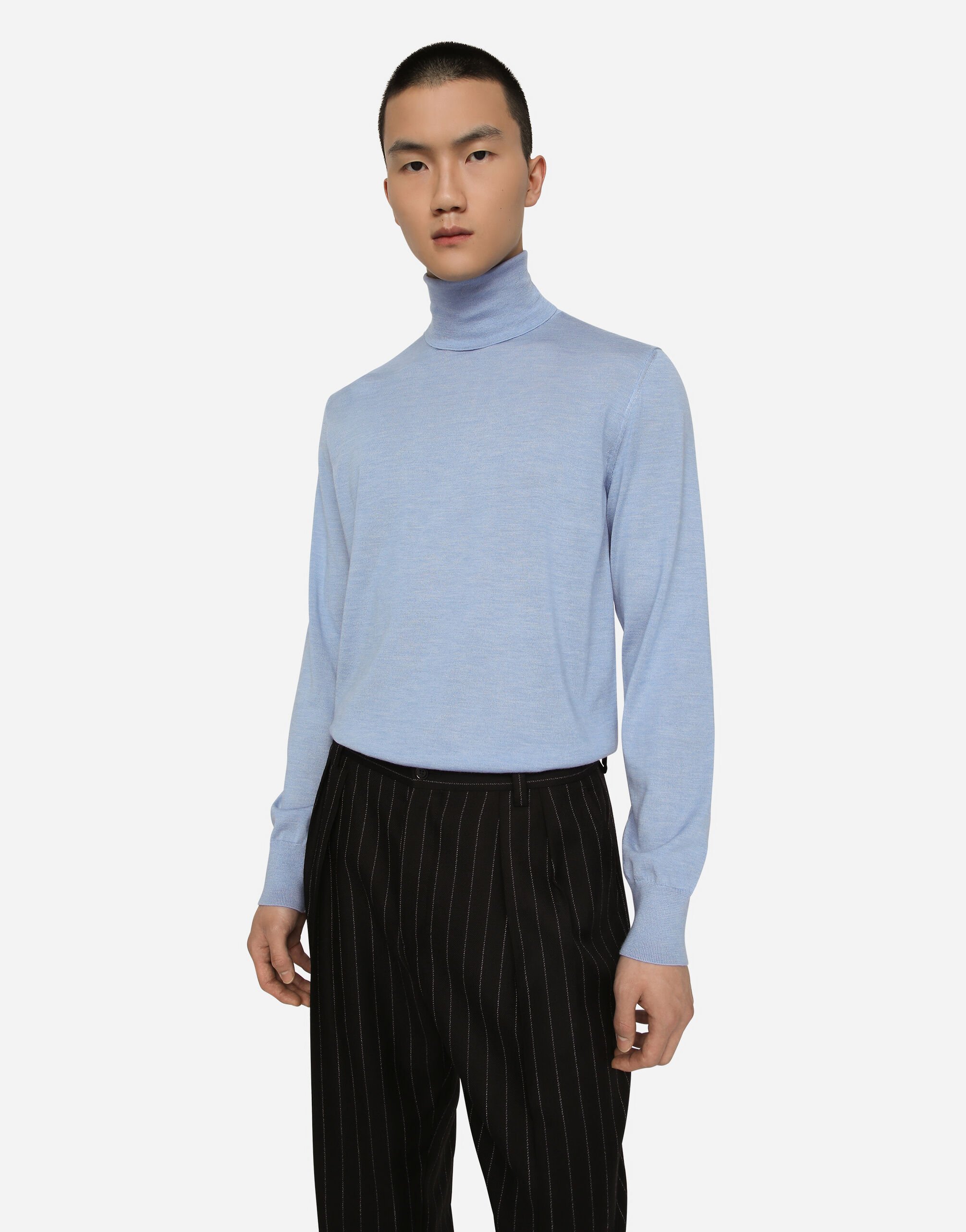 DOLCE&GABBANA タートルネックニット Extra-fine cashmere and silk turtleneck sweater in Azure for Men