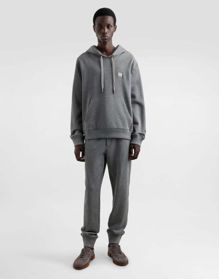Dolce & Gabbana Felpa con cappuccio in cotone con placca Grigio G9BGPTG7N7B