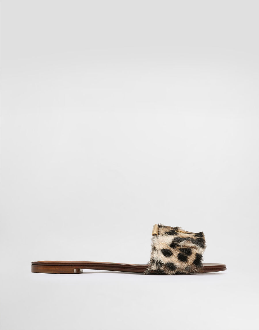 Leo-print flat slippers