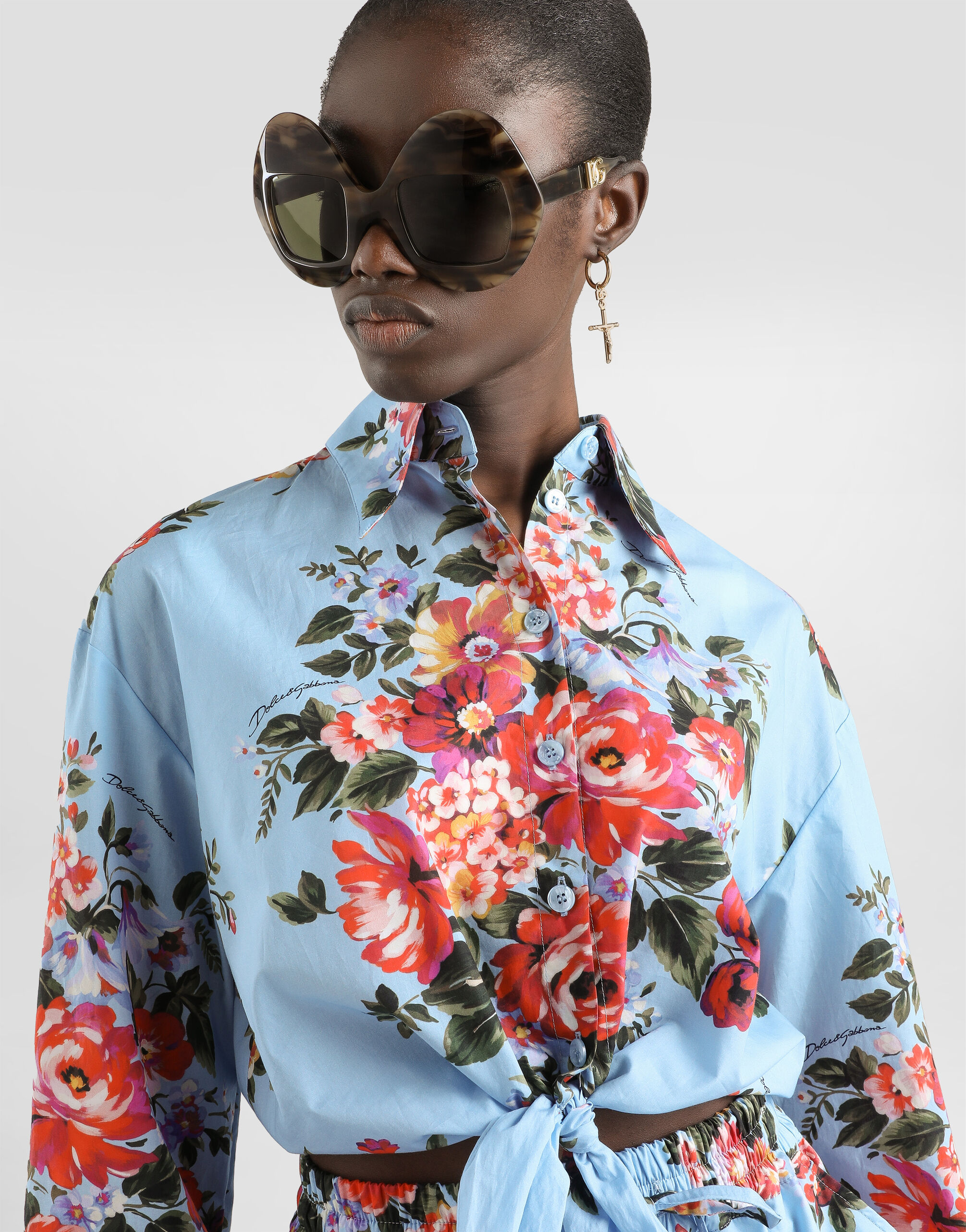 Flower bouquet-print cotton shirt in Multicolor for Women