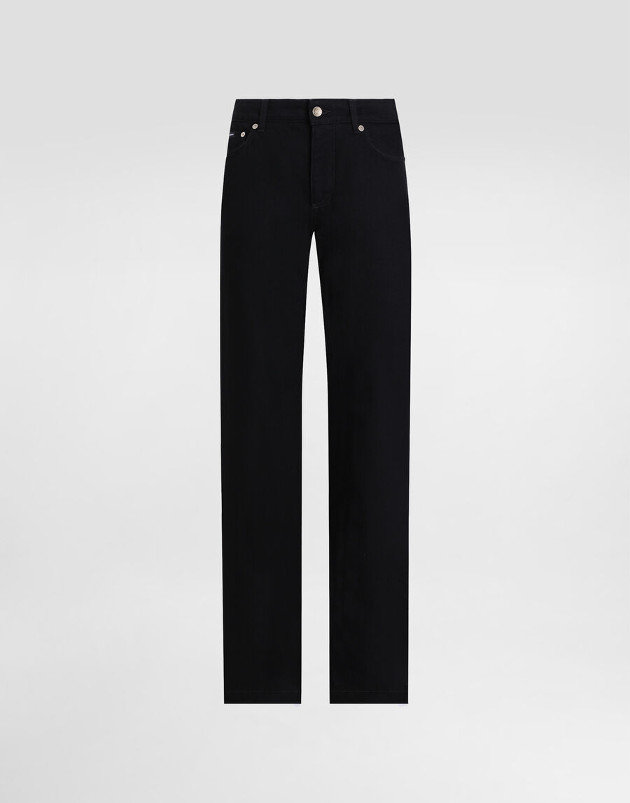 Loose denim jeans with pressed pleat
