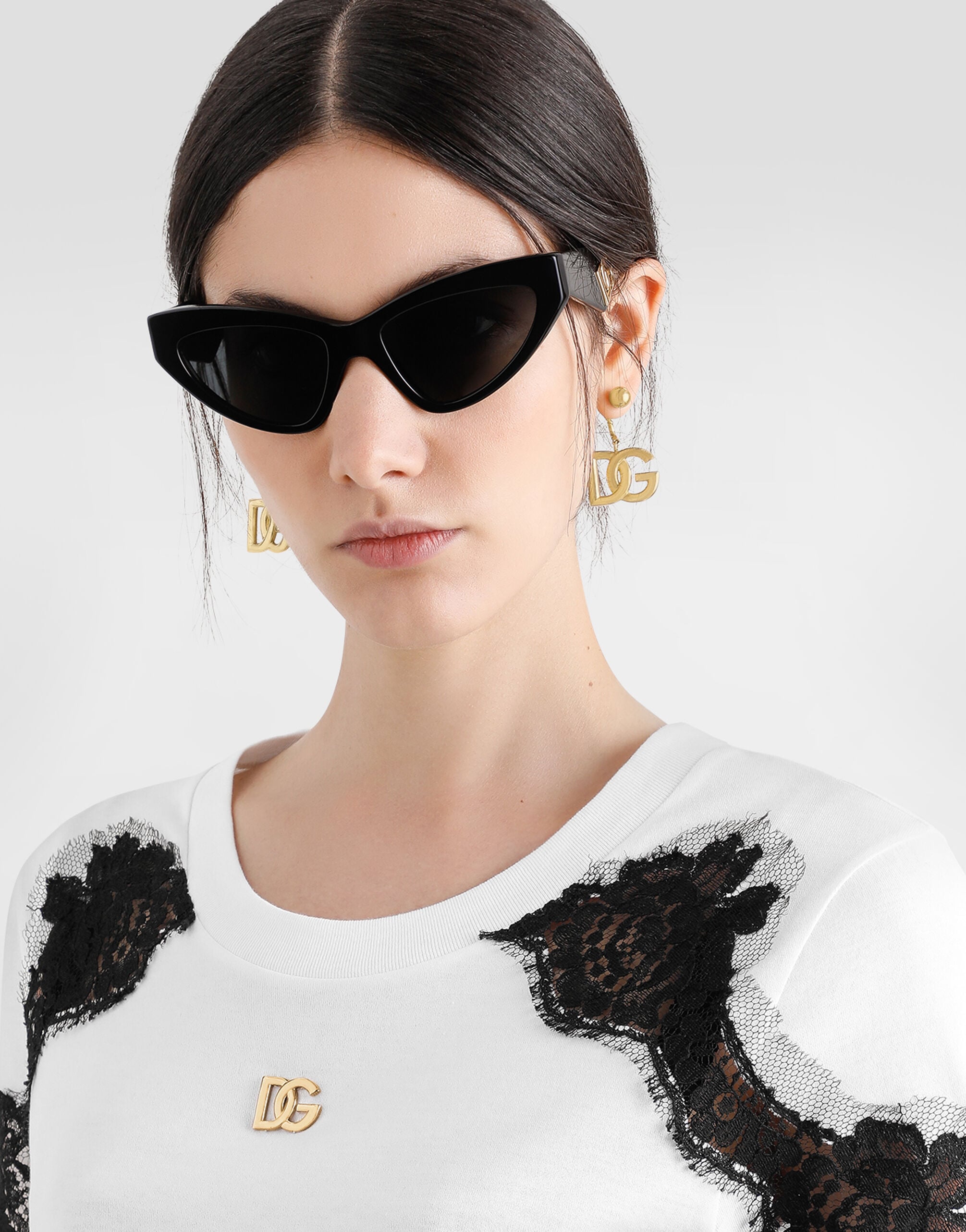 DG logo earrings in Gold for Women | Dolce&Gabbana® US