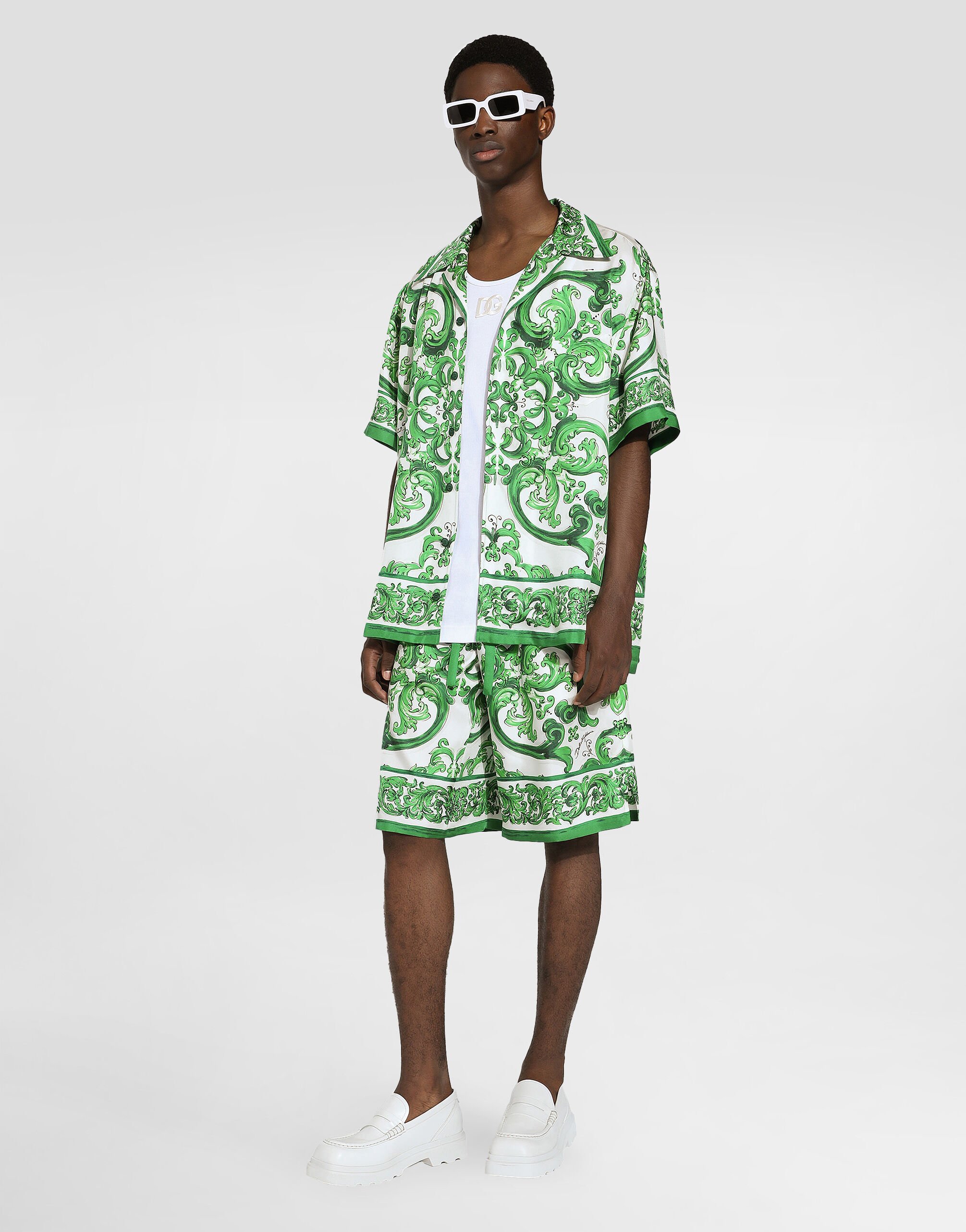 【DOLCE&GABBANA】マジョリカ柄ショートパンツ Majolica-print silk jogging shorts in Print for Men