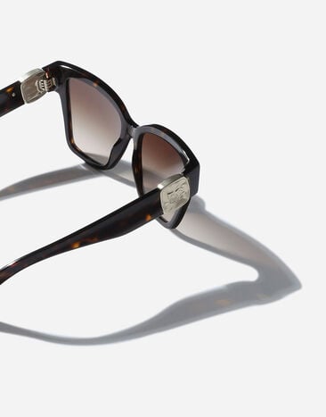 Dolce & Gabbana Солнцезащитные очки DG Precious коричневый VG447AVP213