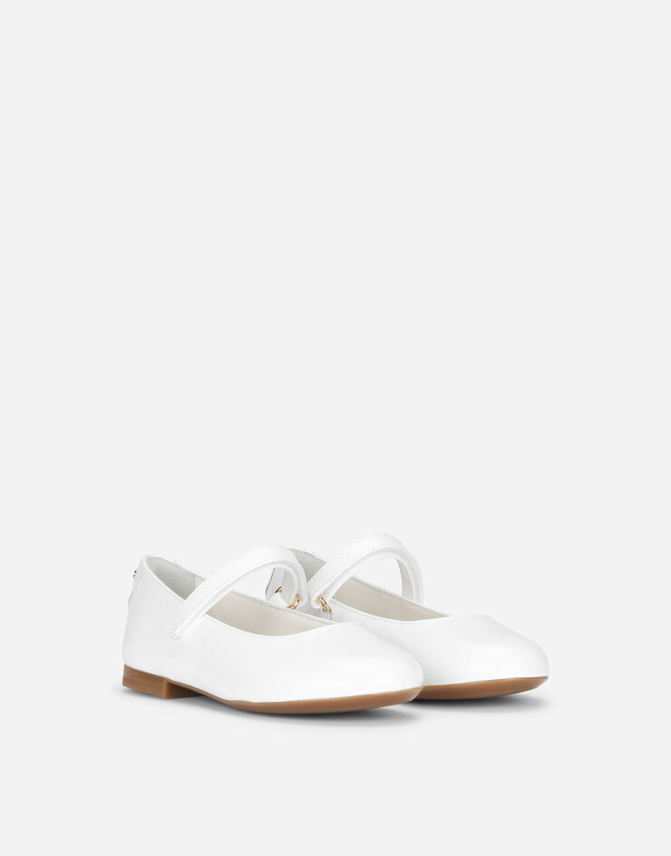Dolce & Gabbana Ballerina aus Lackleder WEISS D10699A1328
