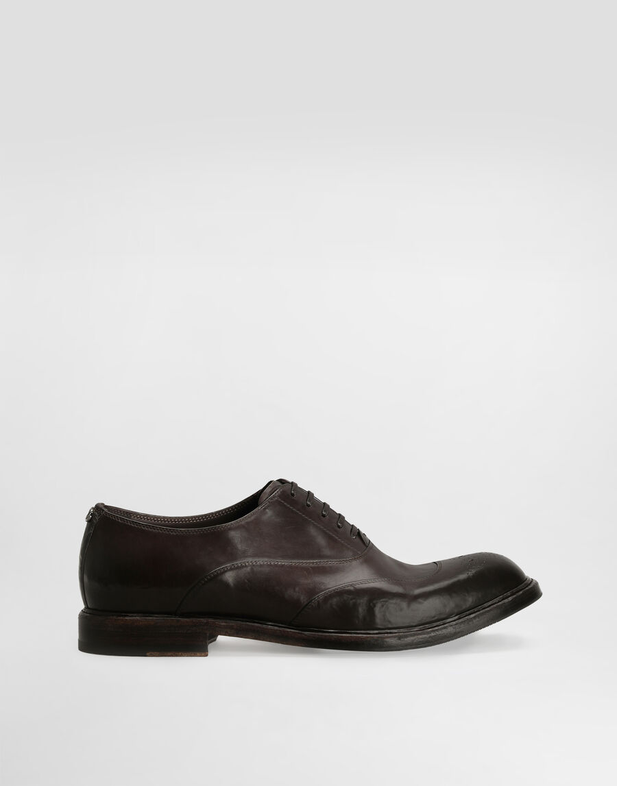 Washed calfskin laced shoes