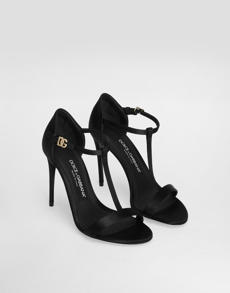 111 Dolce & Gabbana   