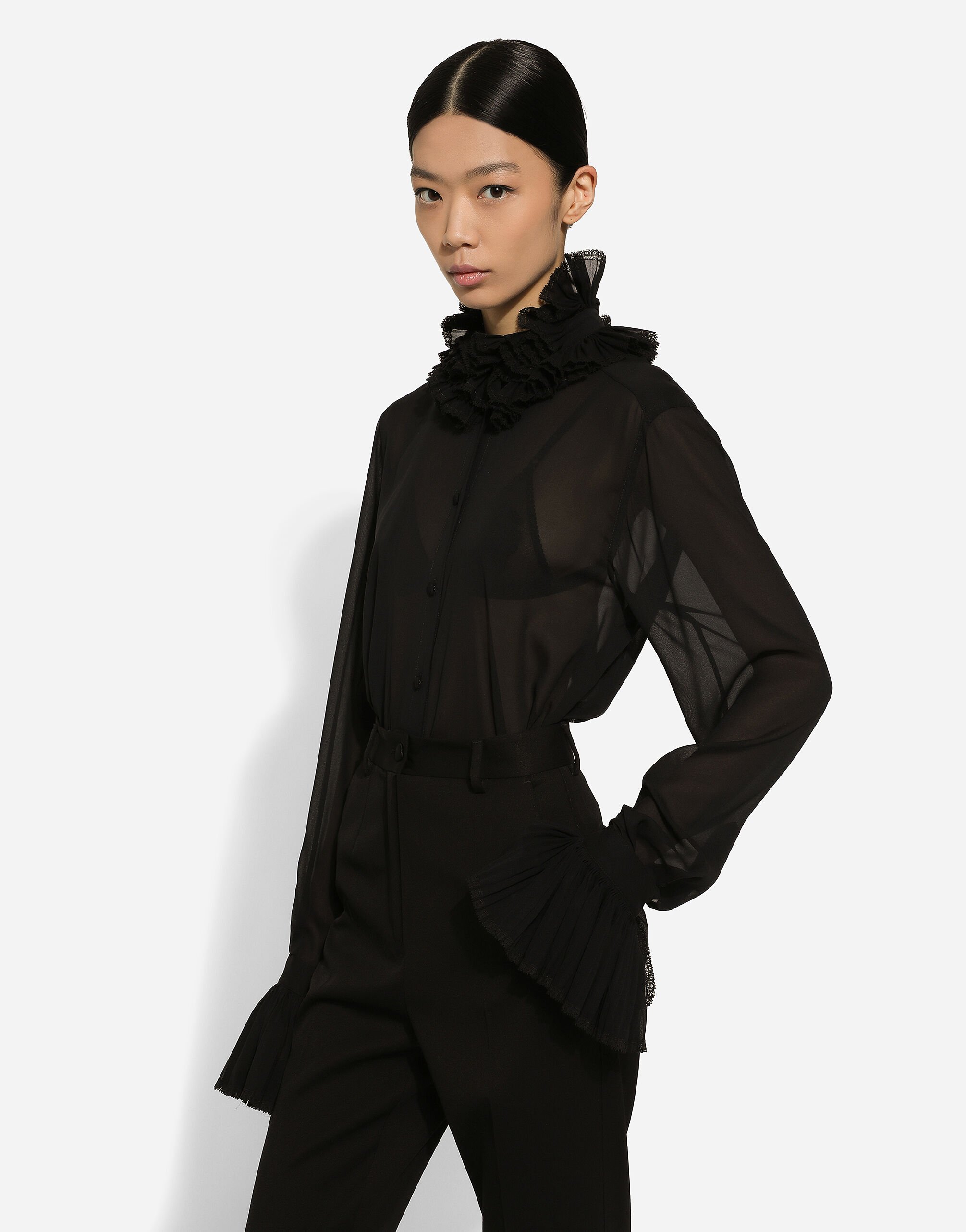 DOLCE&GABBANA シルクボウタイシアーブラウス ブラック 40 Georgette shirt with pleated cuffs and collar details in Black for