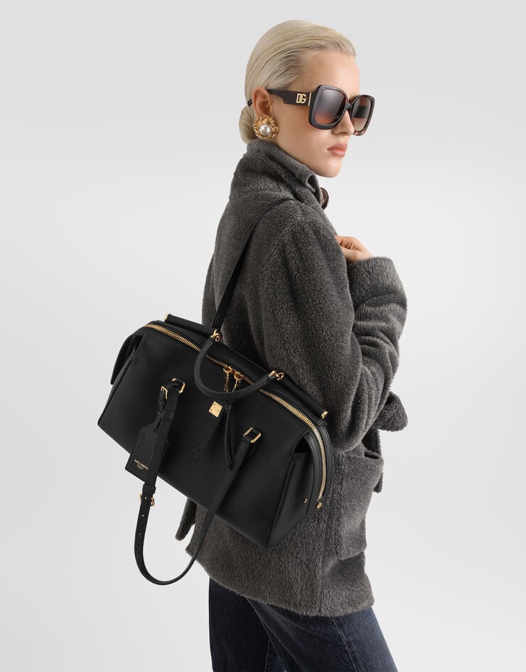 Dolce & Gabbana Medium Vittoria handbag in calfskin Dolce & Gabbana Medium Vittoria handbag in calfskin Black BB7844A0841