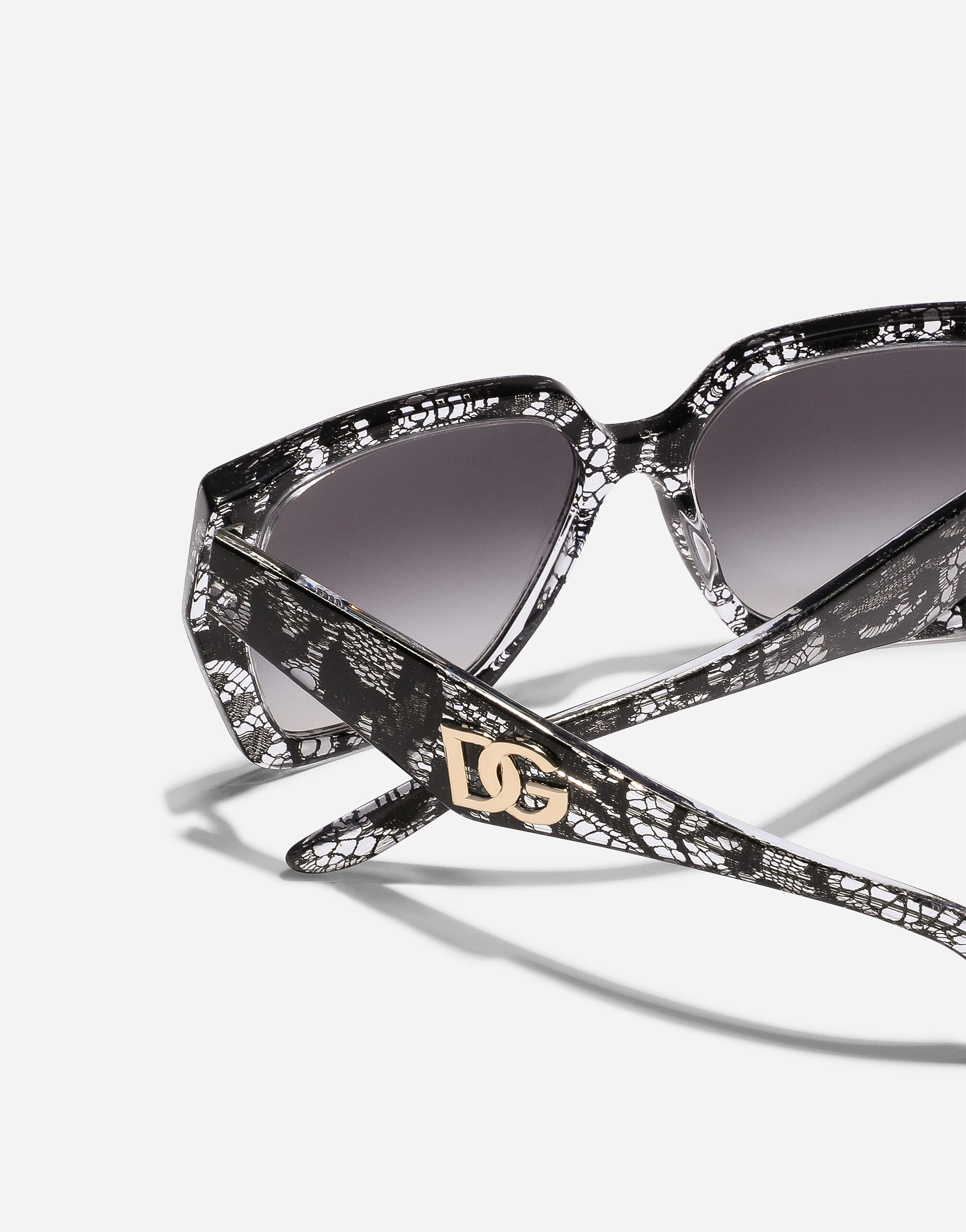 ブラックのウィメンズ DG Crossed sunglasses | Dolce&Gabbana®