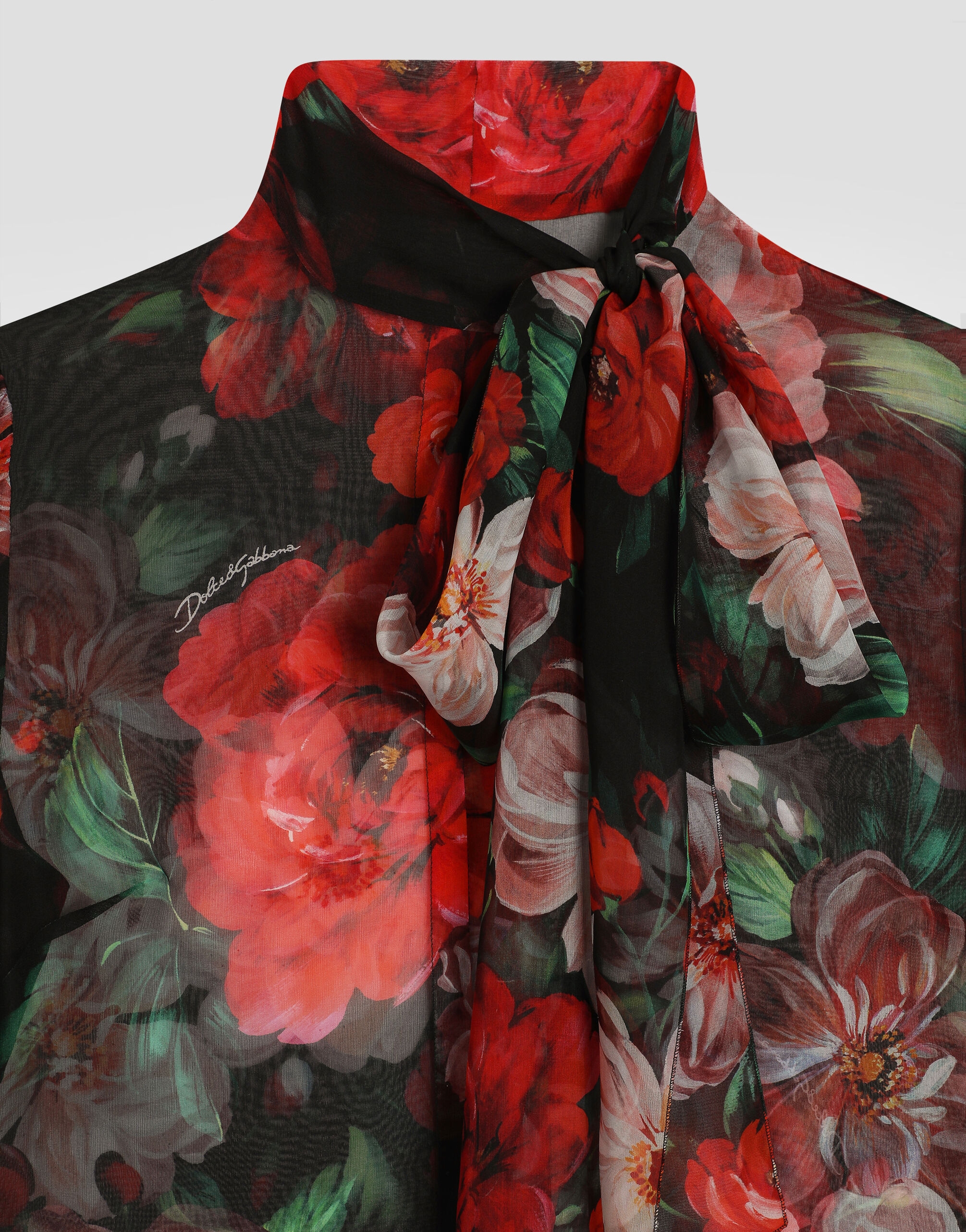 Chiffon pussy-bow shirt with floral print in Print for Women
