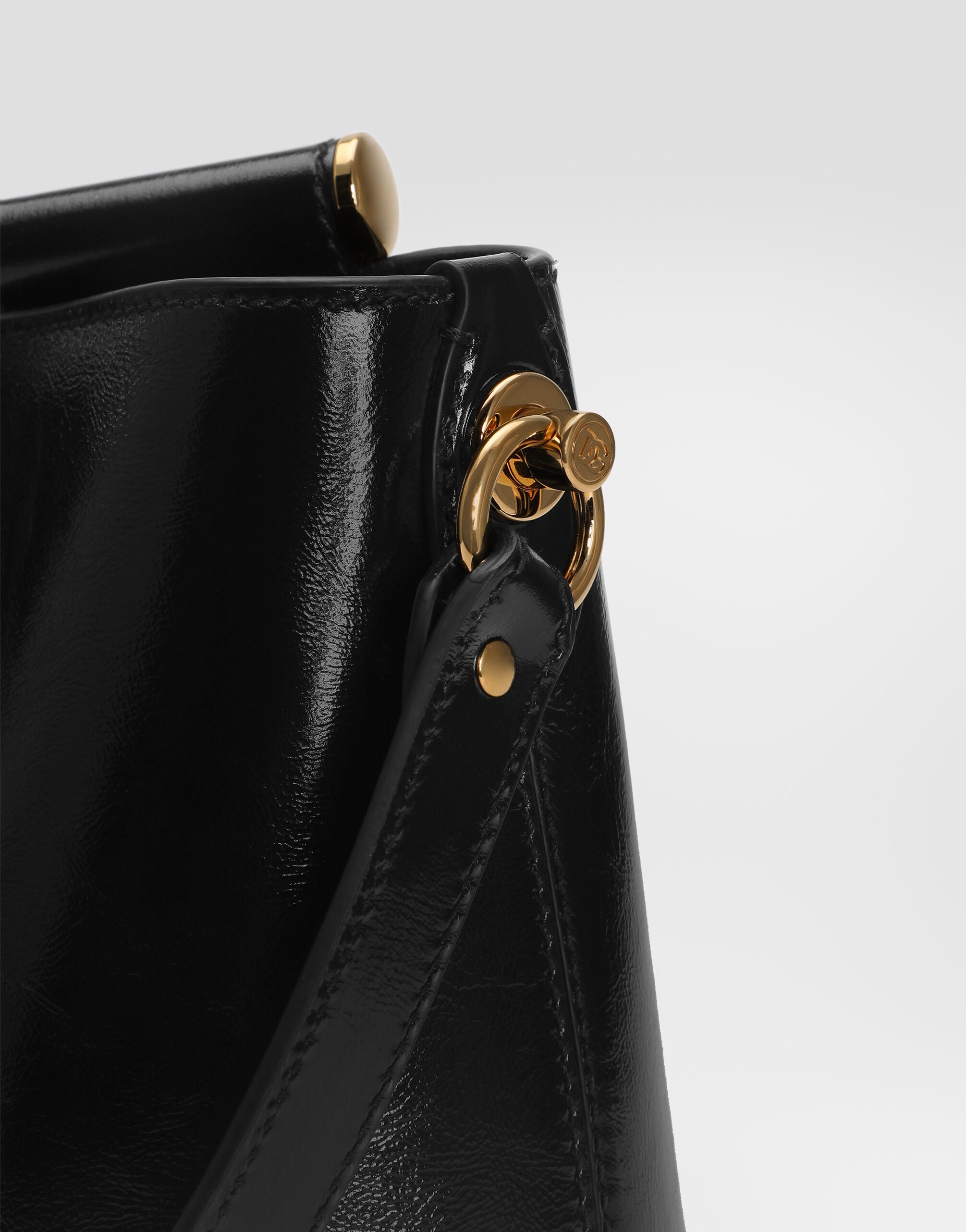 Medium Vittoria calfskin handbag