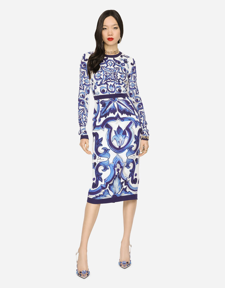 Dolce & Gabbana Vestido midi de charmeuse con estampado de mayólica Multicolor F6ZJ7THPABK